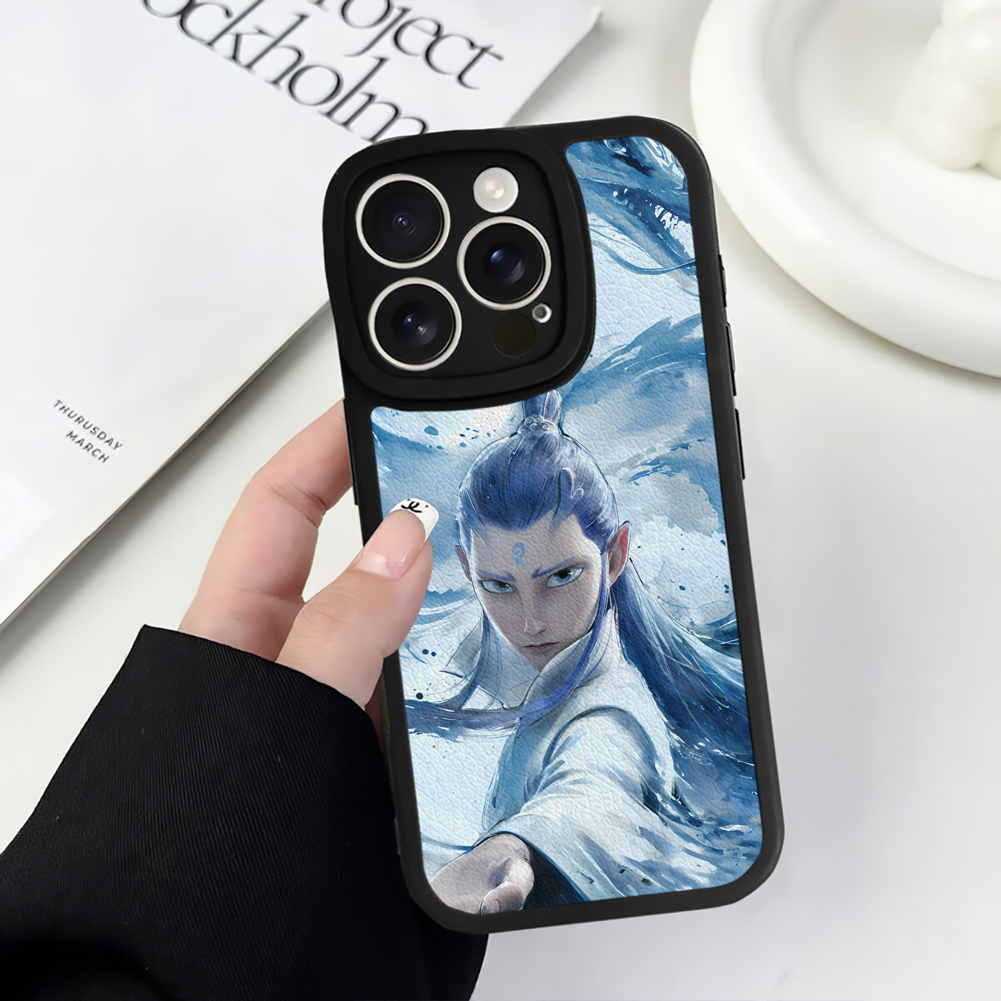 （画像用） Ne Zha 2 ナタ 魔童の大暴れ 【iPhone 16シリーズ対応】シリコンスマホケース（レザー調） 材質：シリコン